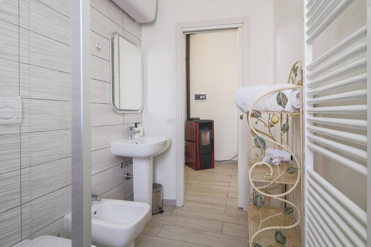 Jacuzzi & Relax - Casa Indipendente 20Min Da Milano Villa Zelo Buon Persico ภายนอก รูปภาพ