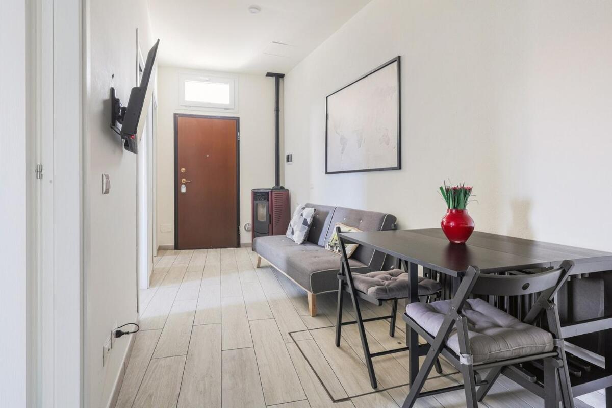 Jacuzzi & Relax - Casa Indipendente 20Min Da Milano Villa Zelo Buon Persico ภายนอก รูปภาพ