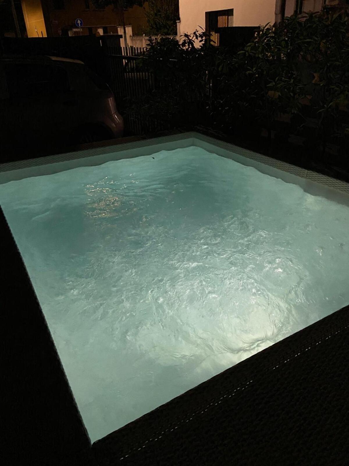 Jacuzzi & Relax - Casa Indipendente 20Min Da Milano Villa Zelo Buon Persico ภายนอก รูปภาพ